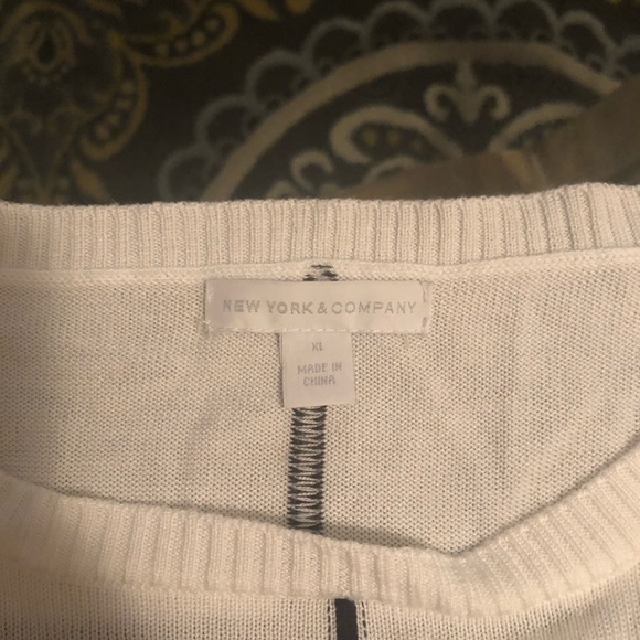 New York & Comp. top - Picture 2 of 2